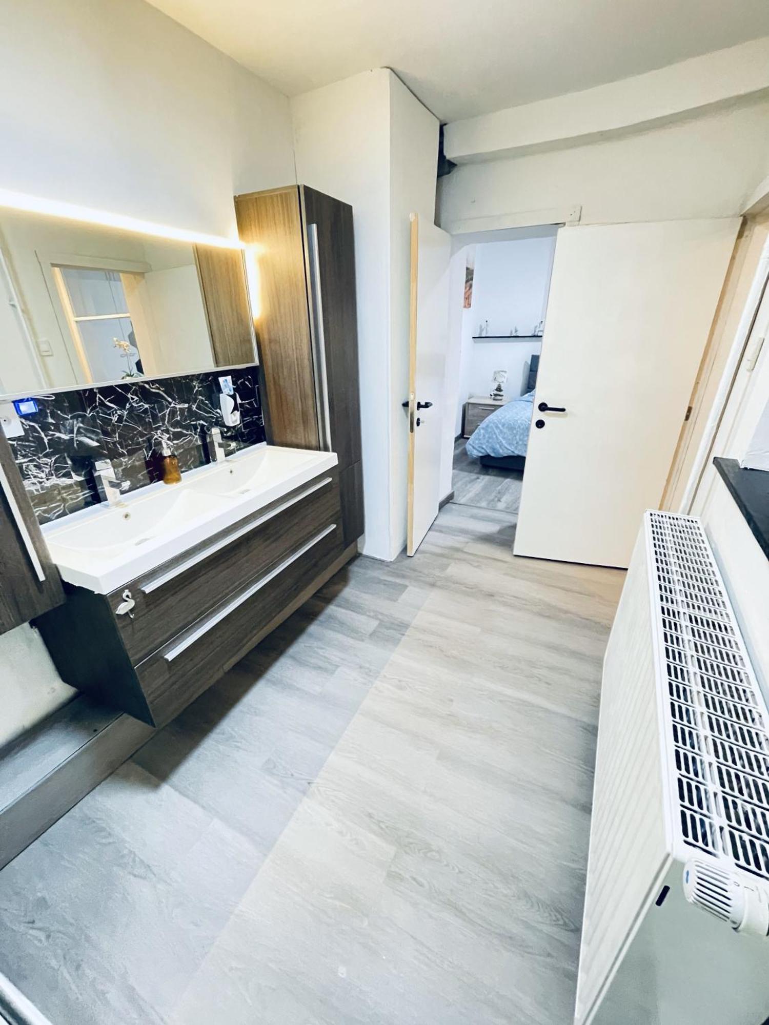Cozy&Calm Room With Ensuite Heers Kültér fotó