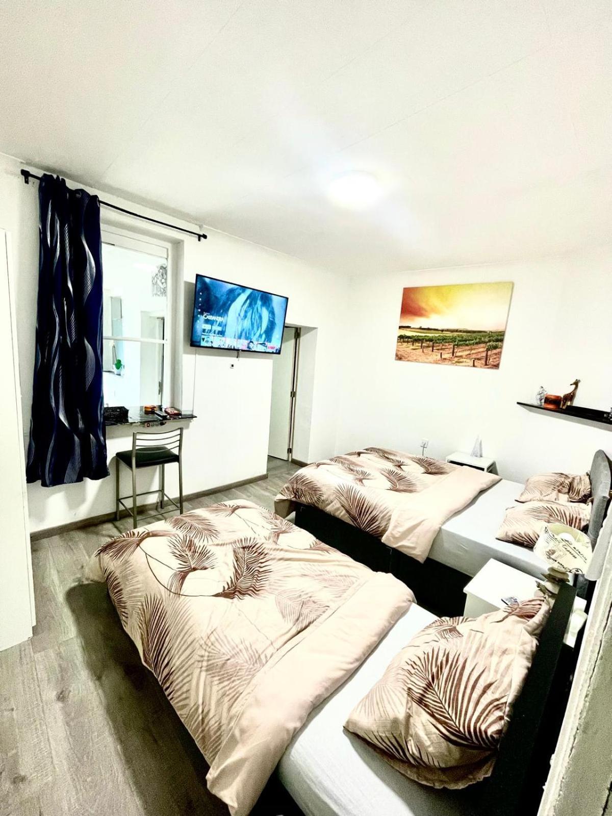 Cozy&Calm Room With Ensuite Heers Kültér fotó