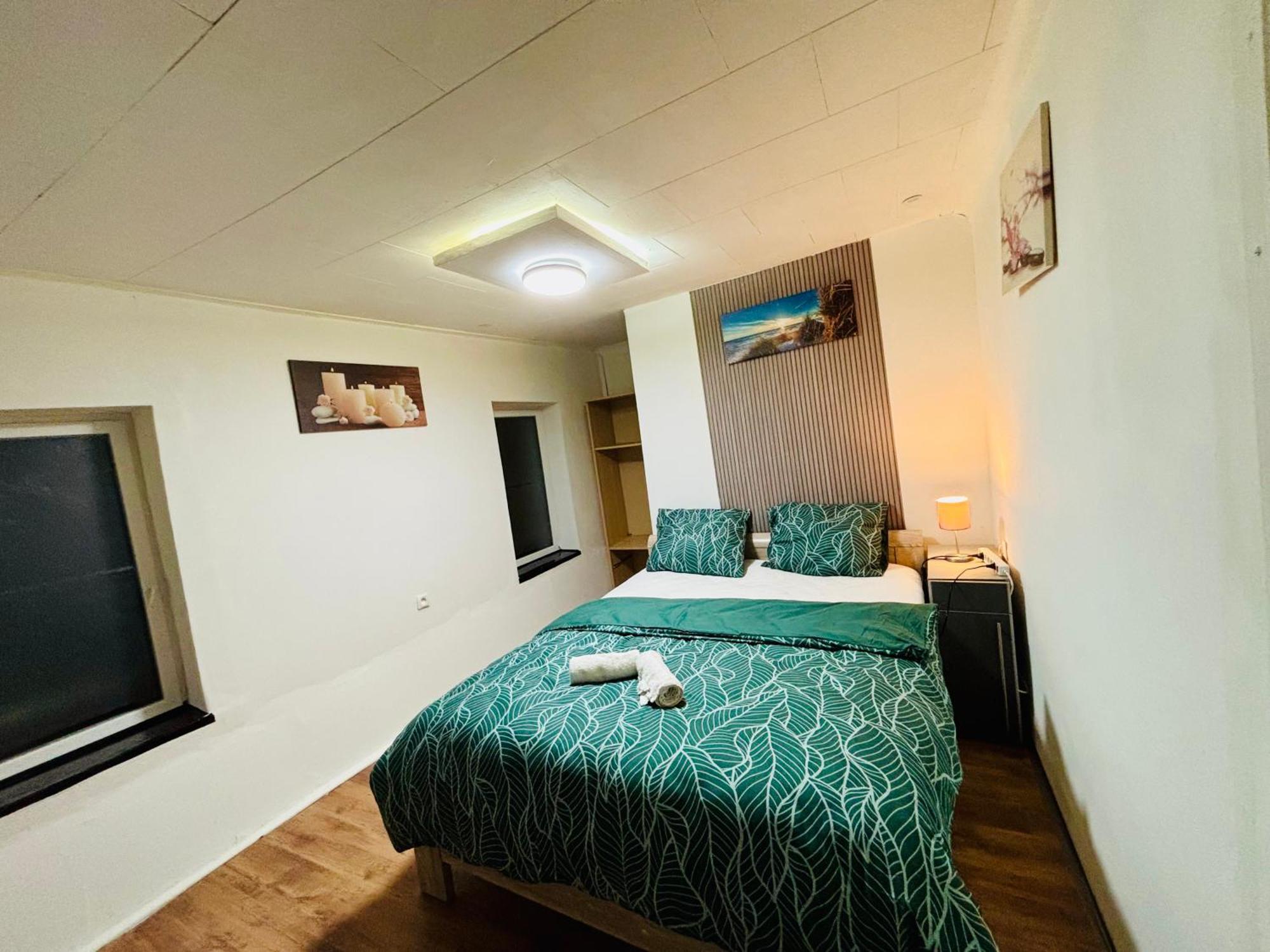 Cozy&Calm Room With Ensuite Heers Kültér fotó