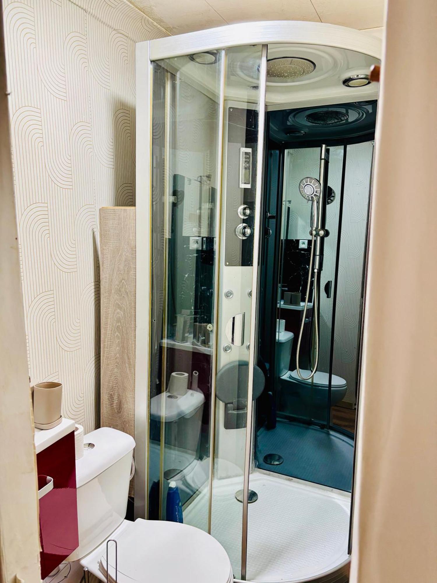 Cozy&Calm Room With Ensuite Heers Kültér fotó